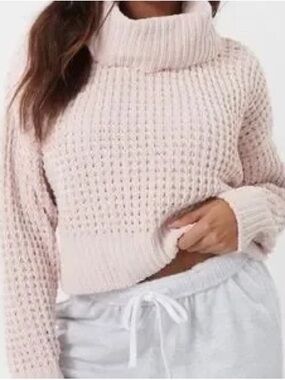 Garage - Cozy Women's White Turtleneck Chunky Knit Sweater Cropped